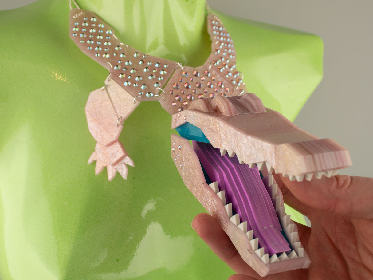 Statement Crocodile - Miami Sound Machine