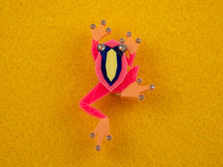 Tree Frog Brooch - Comet