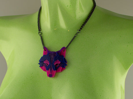 Wolf Head Necklace - Nightcrawler