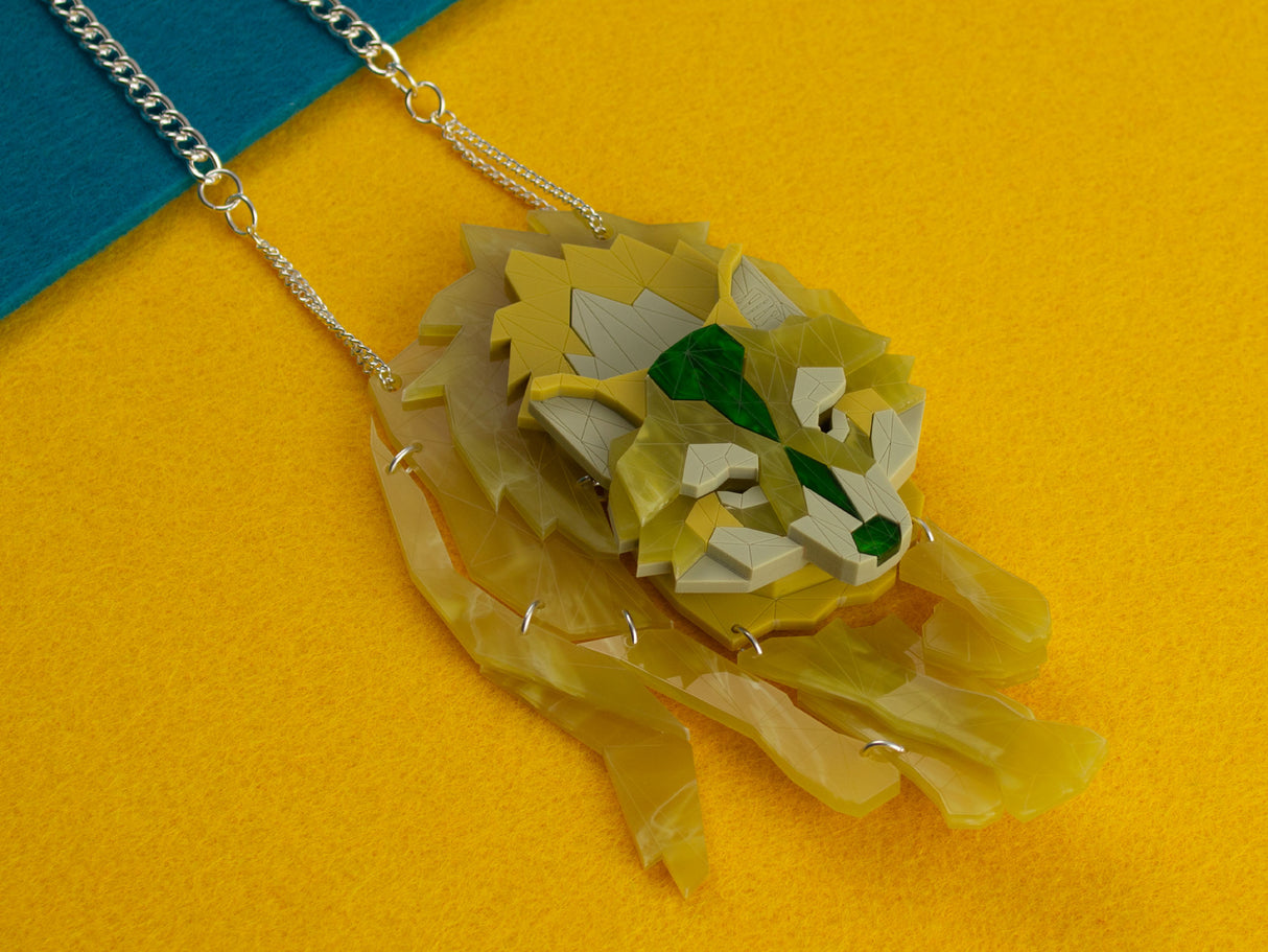 Wolf Necklace - Springer